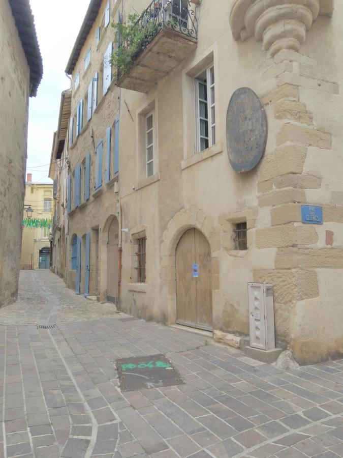 Romans-Sur-Isere, Maison De Rue En Centre Ancien Exteriör bild